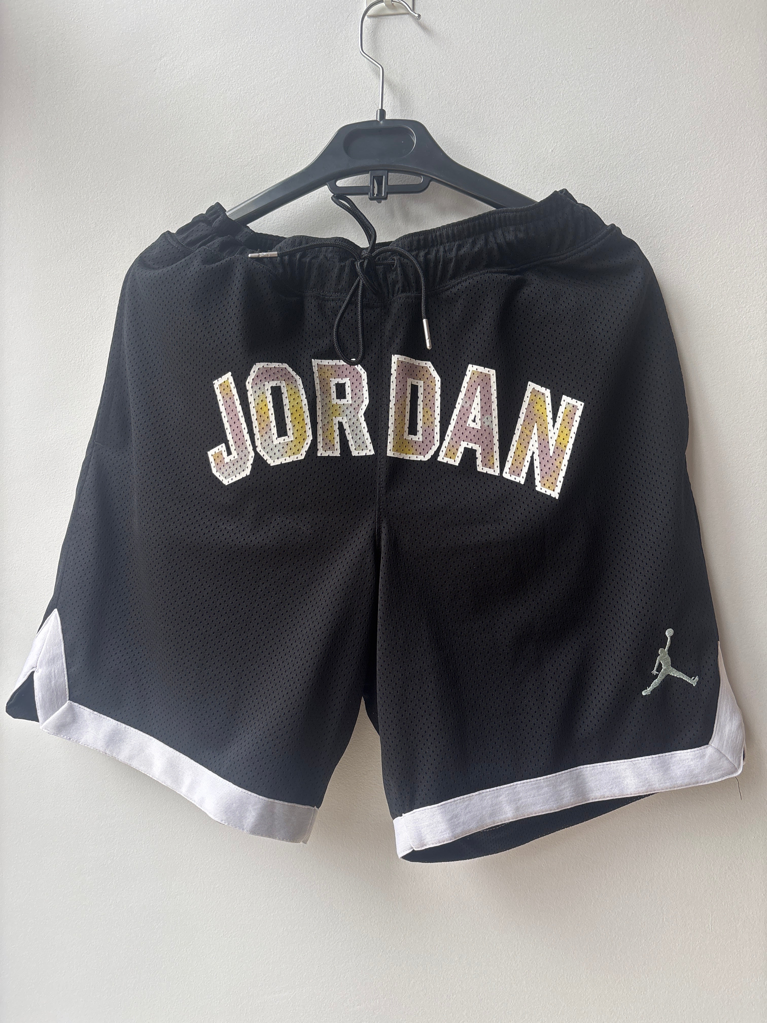 Short jordan