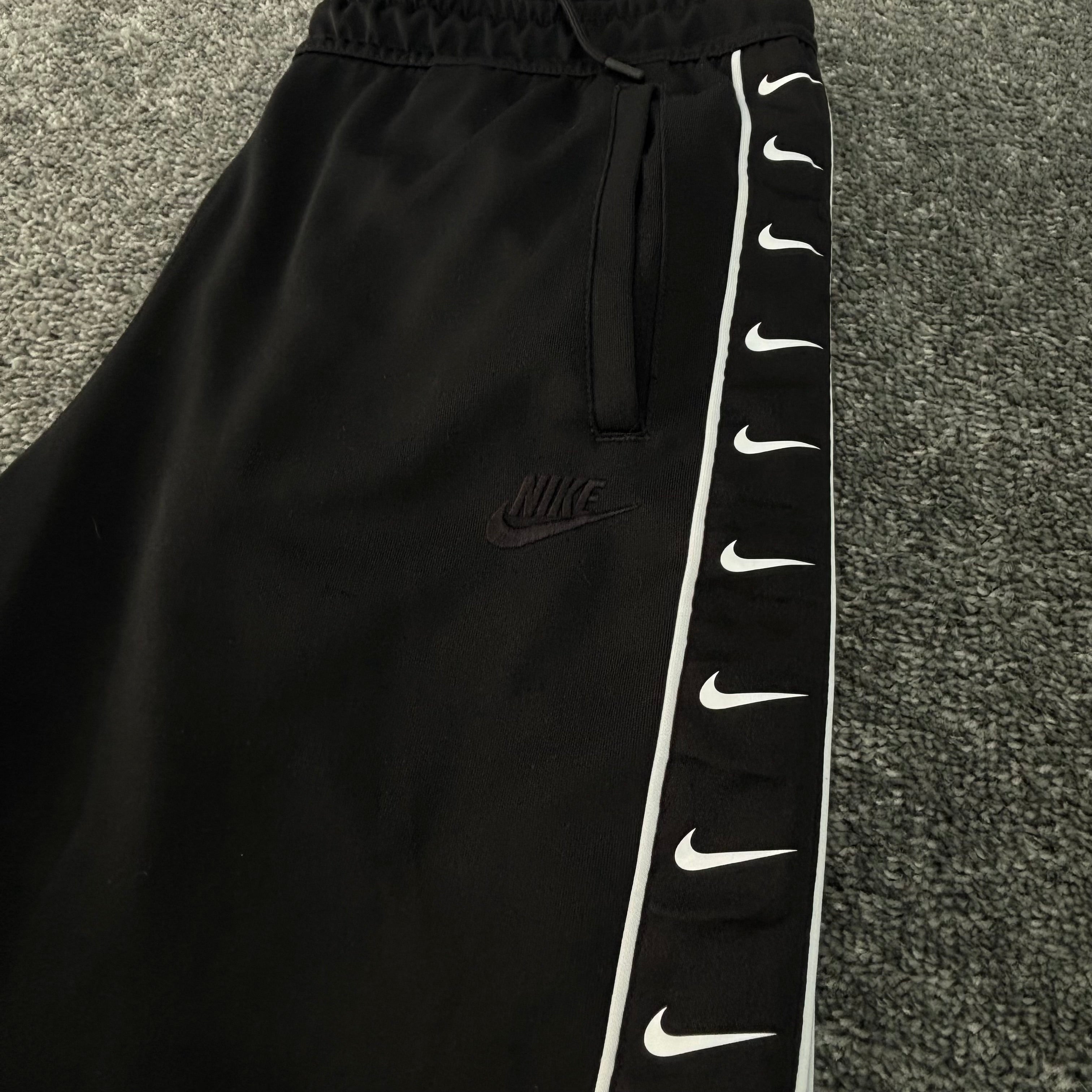 Nike joggers