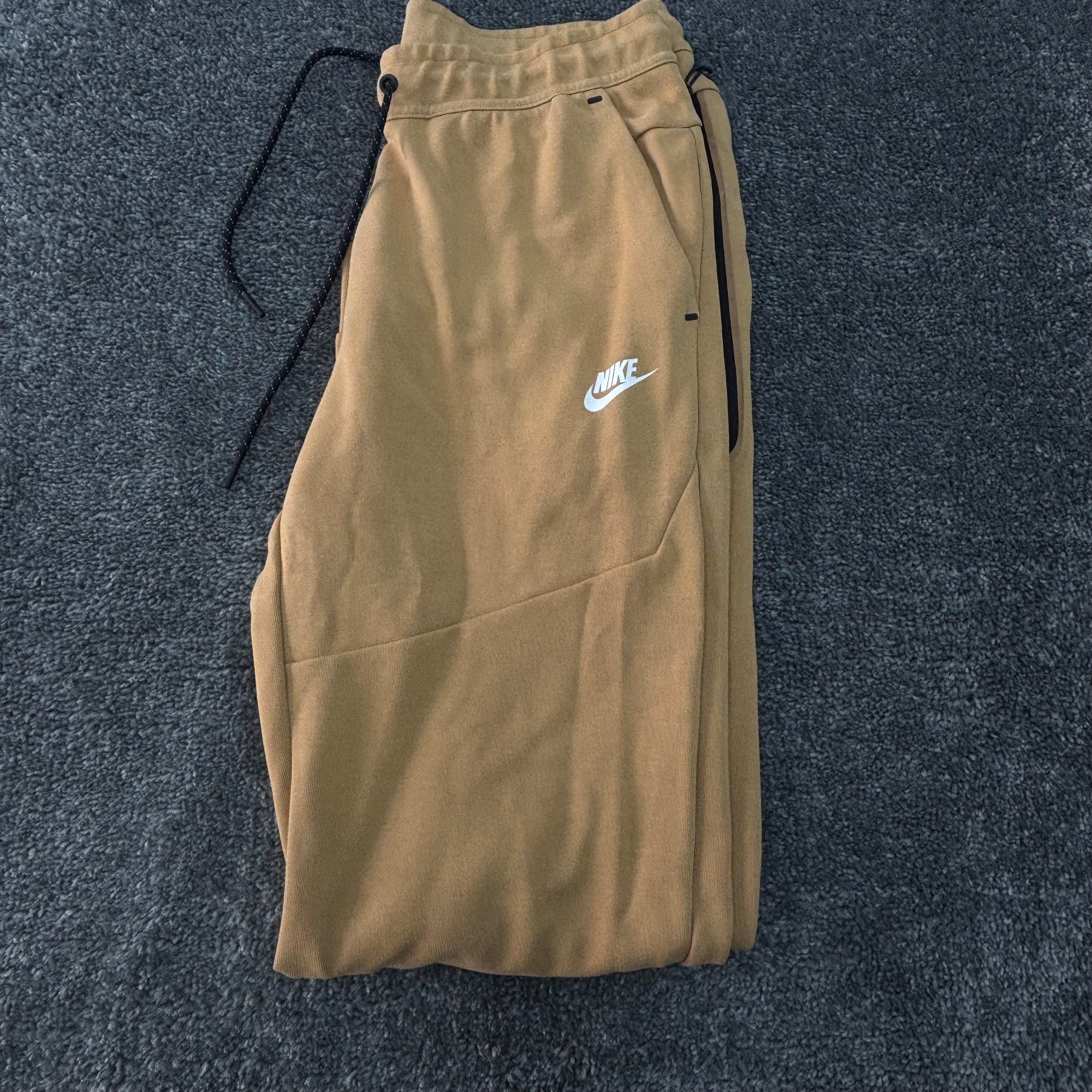 Nike joggers