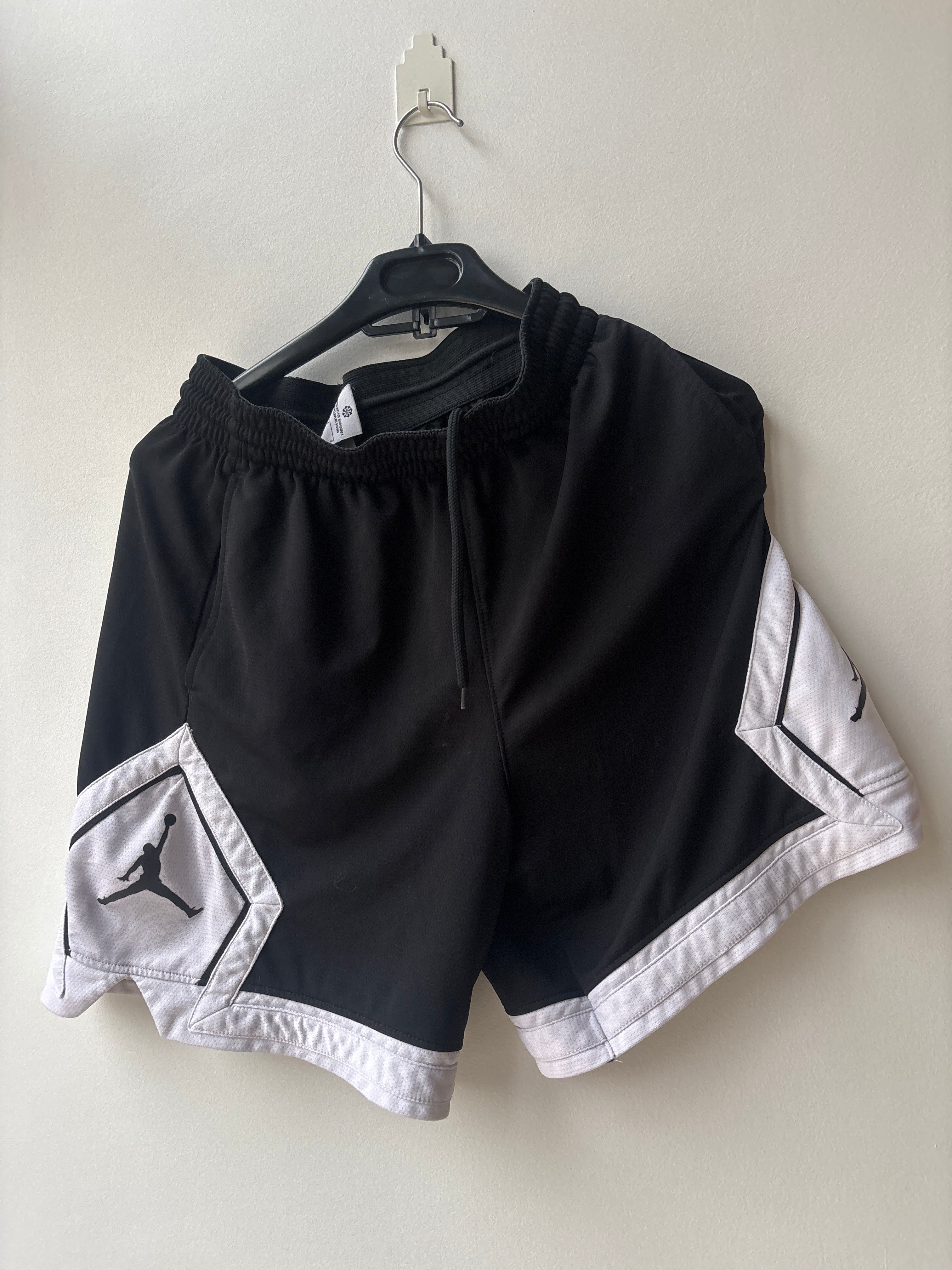 Short jordan
