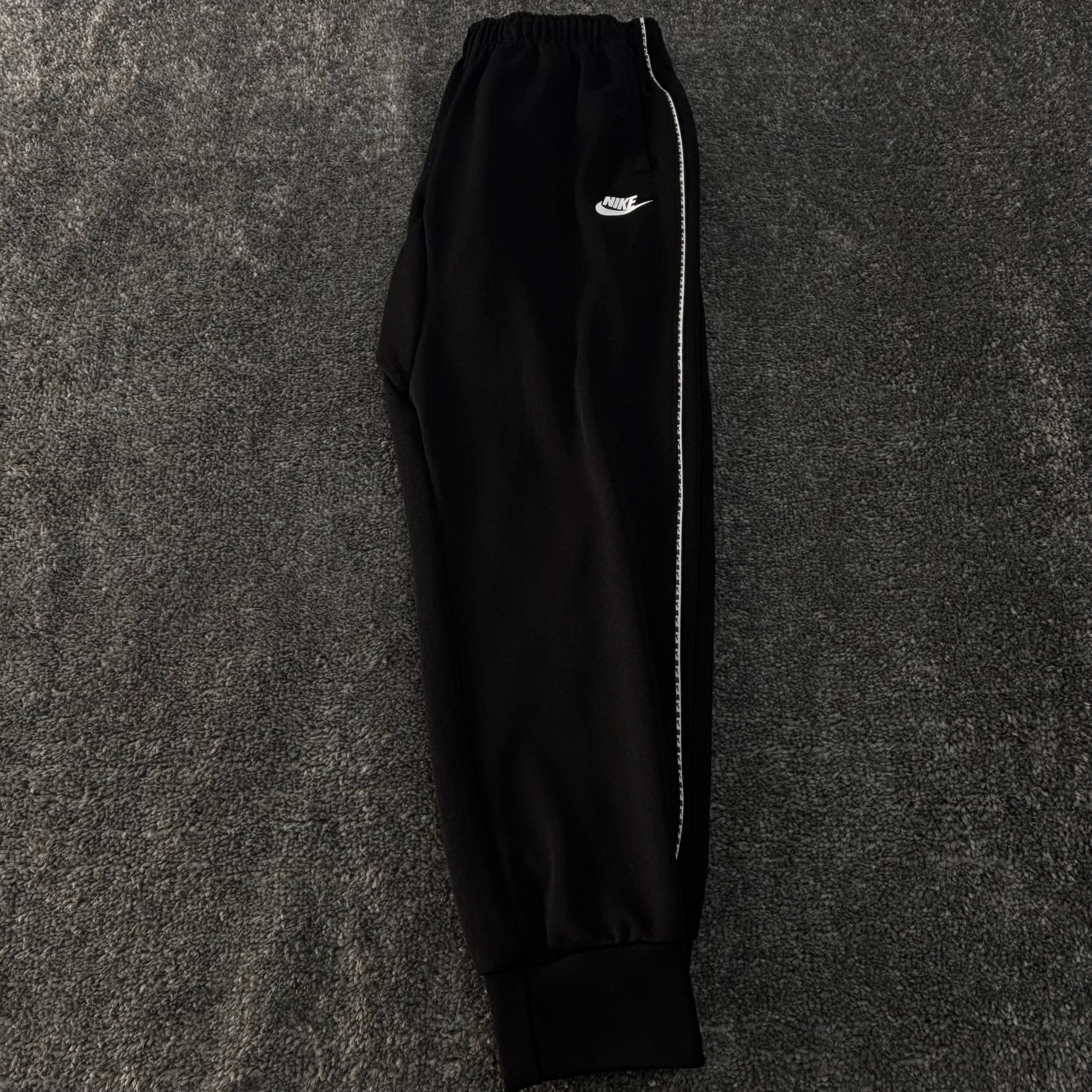 Nike joggers