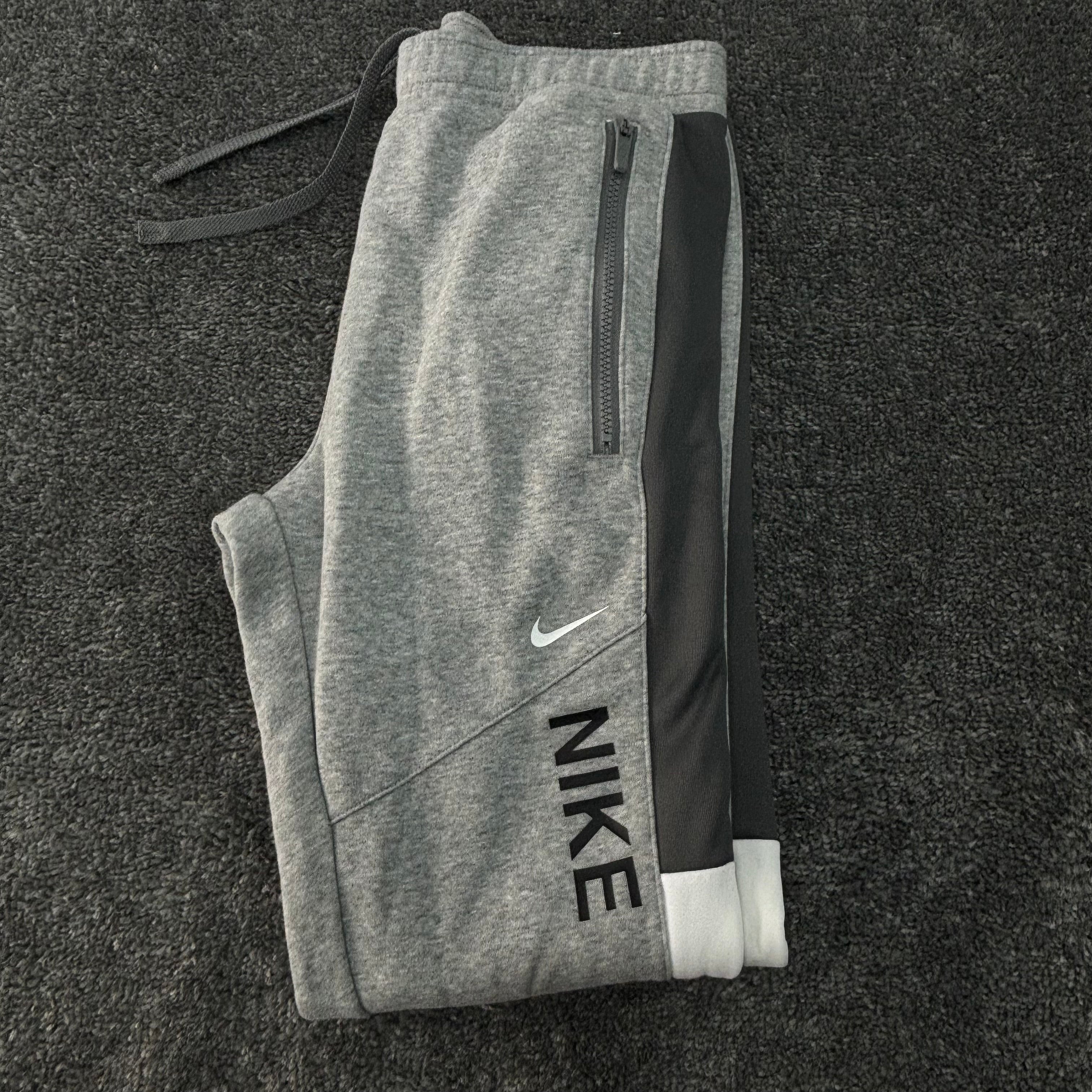 Nike joggers