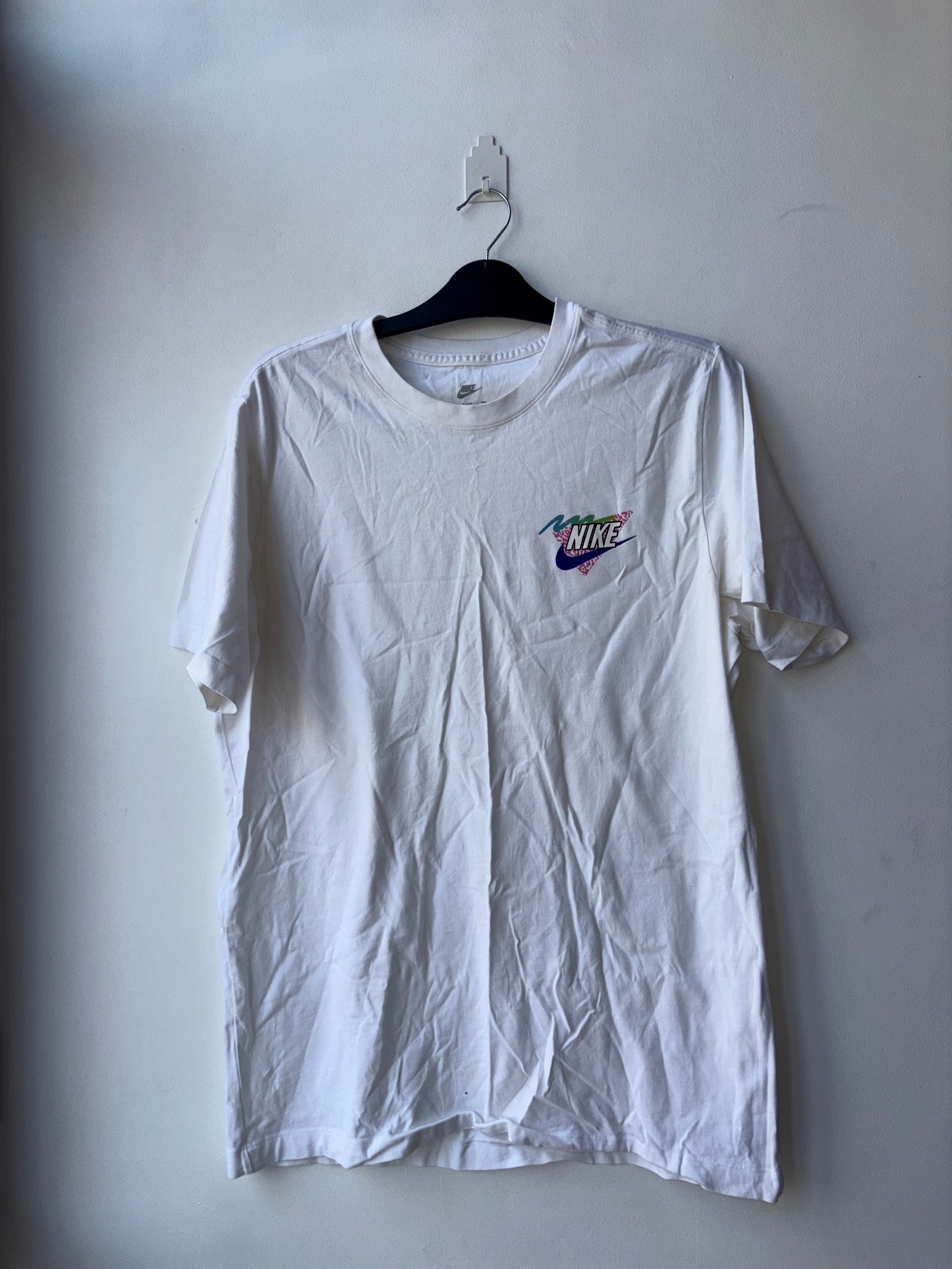 T-shirt nike