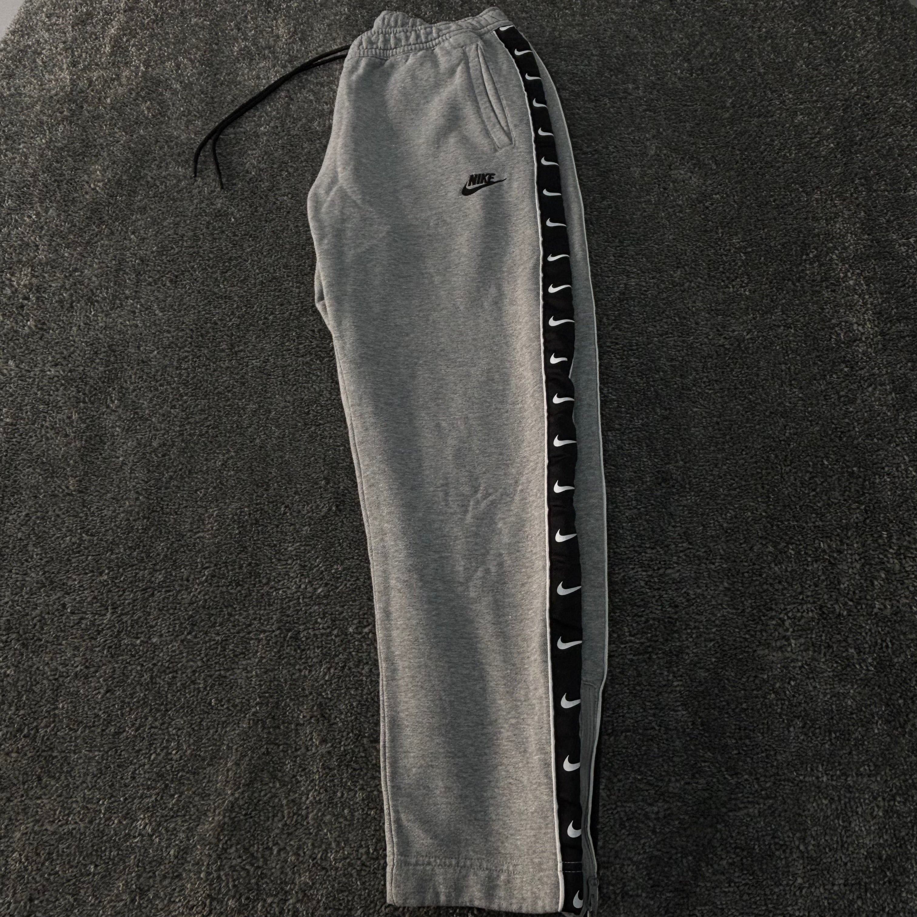 Nike joggers