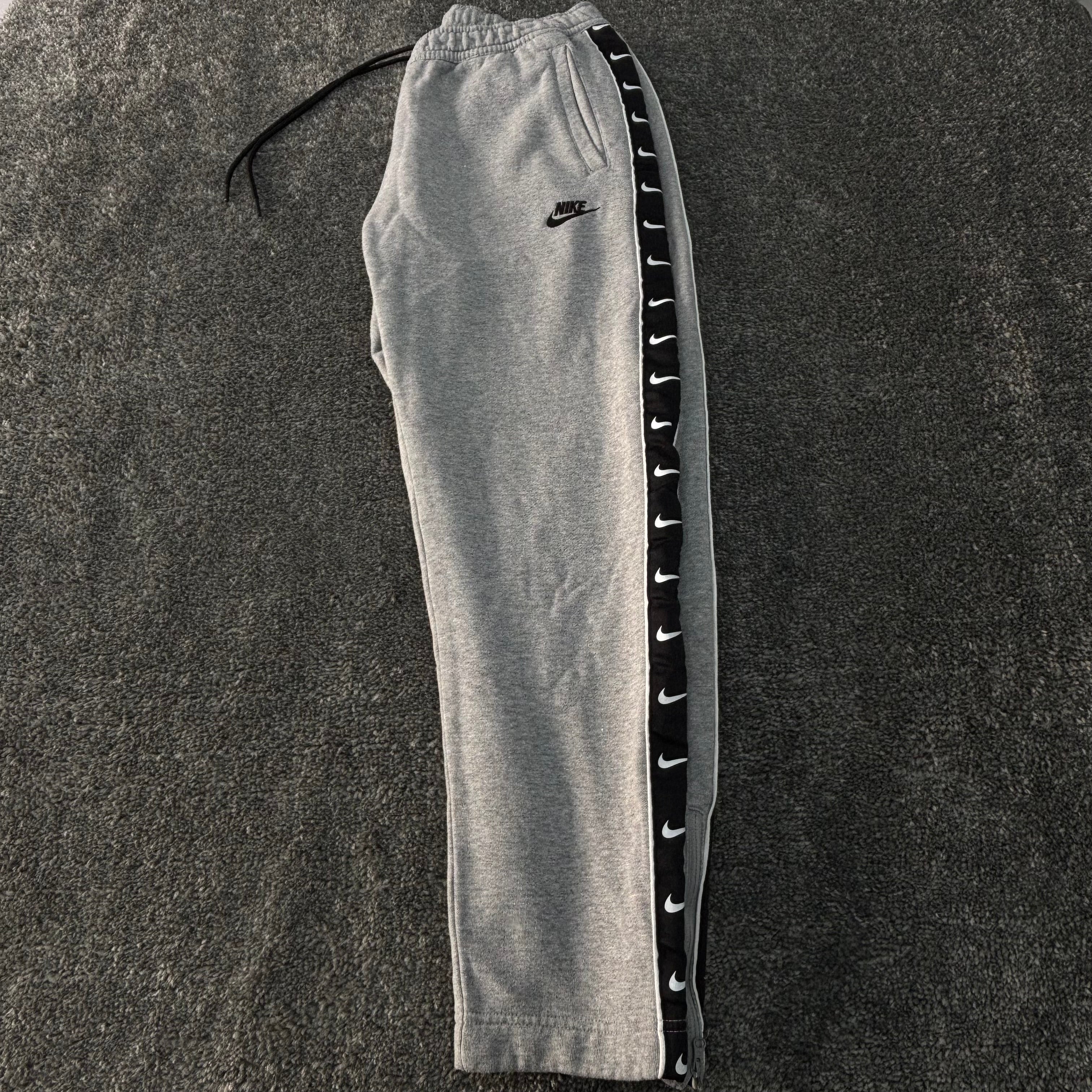 Nike joggers