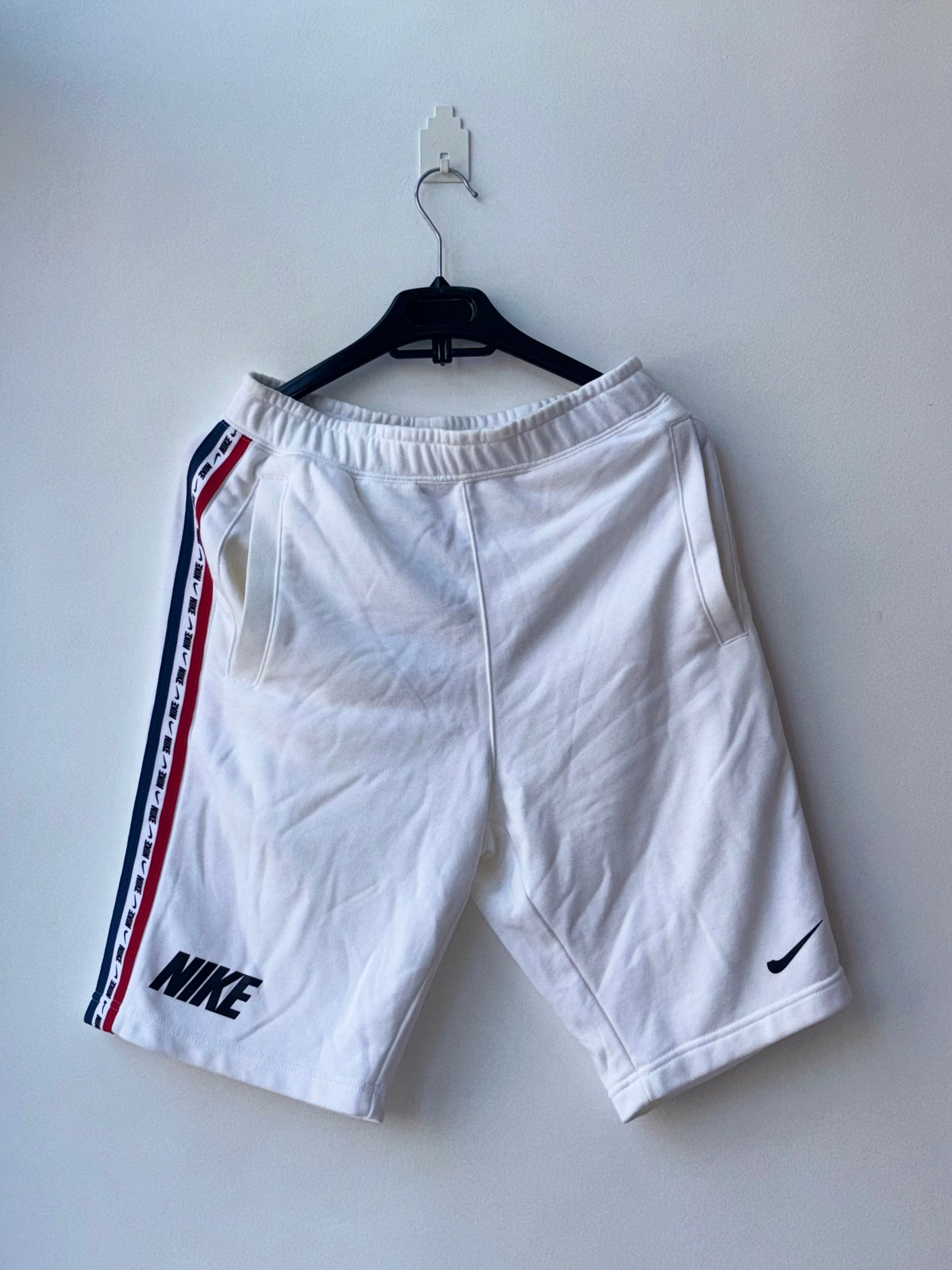 Short Nike