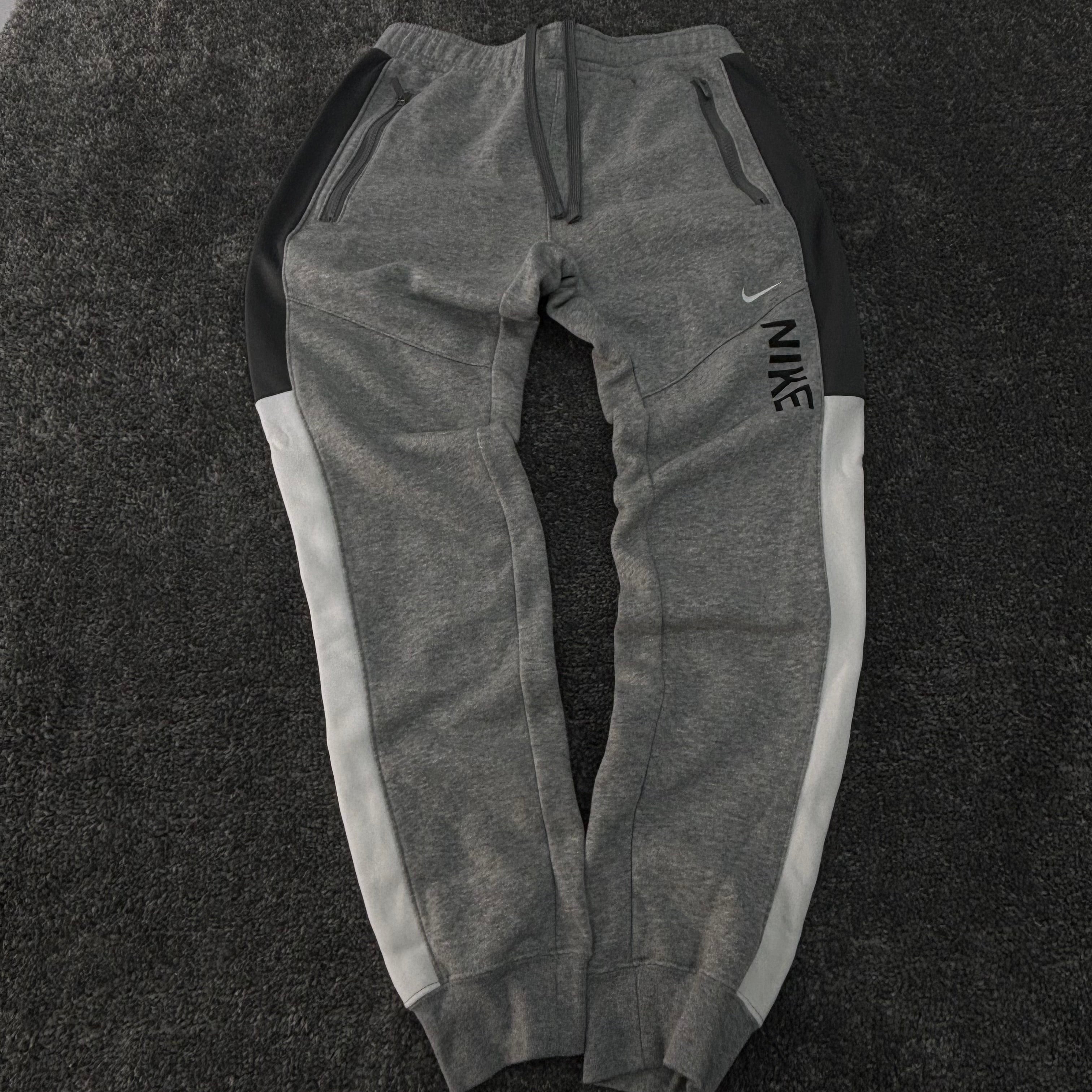 Nike joggers